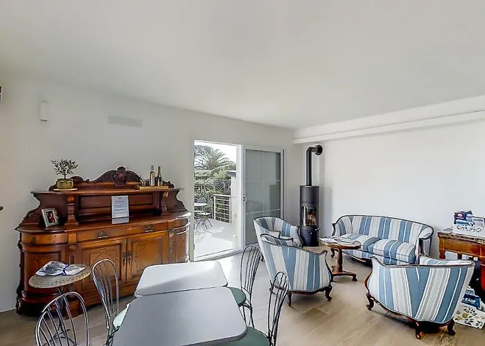 Oda ve Kahvaltı Bessy 10 4*