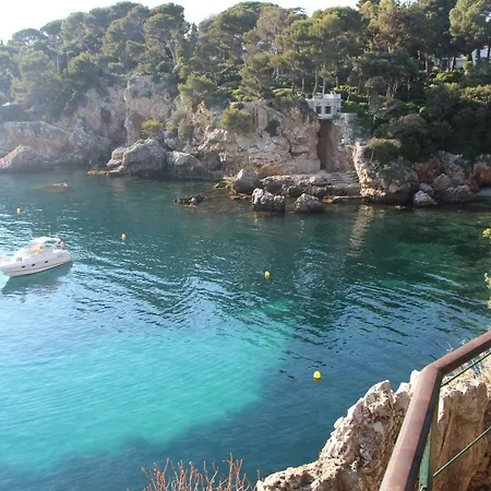 Bessy 10 לינה וארוחת בוקר