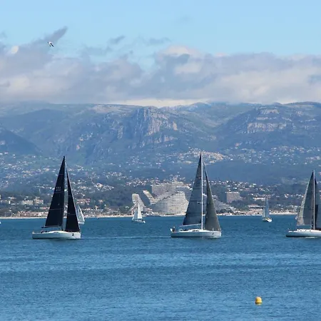 Bed and breakfast Bessy 10 Antibes