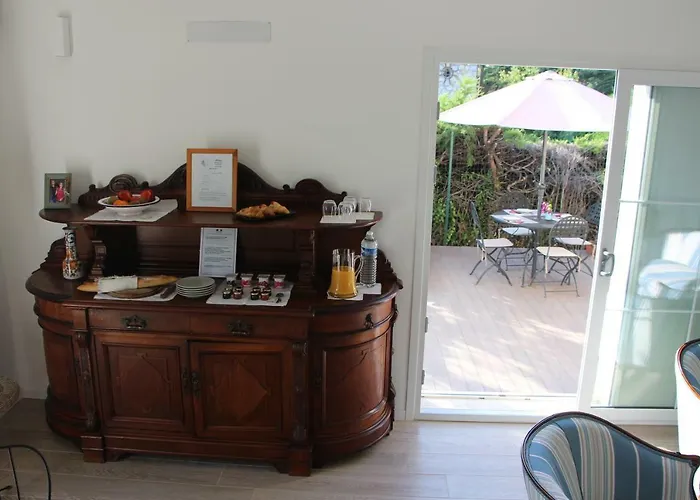 Bessy 10 Bed & Breakfast 4*